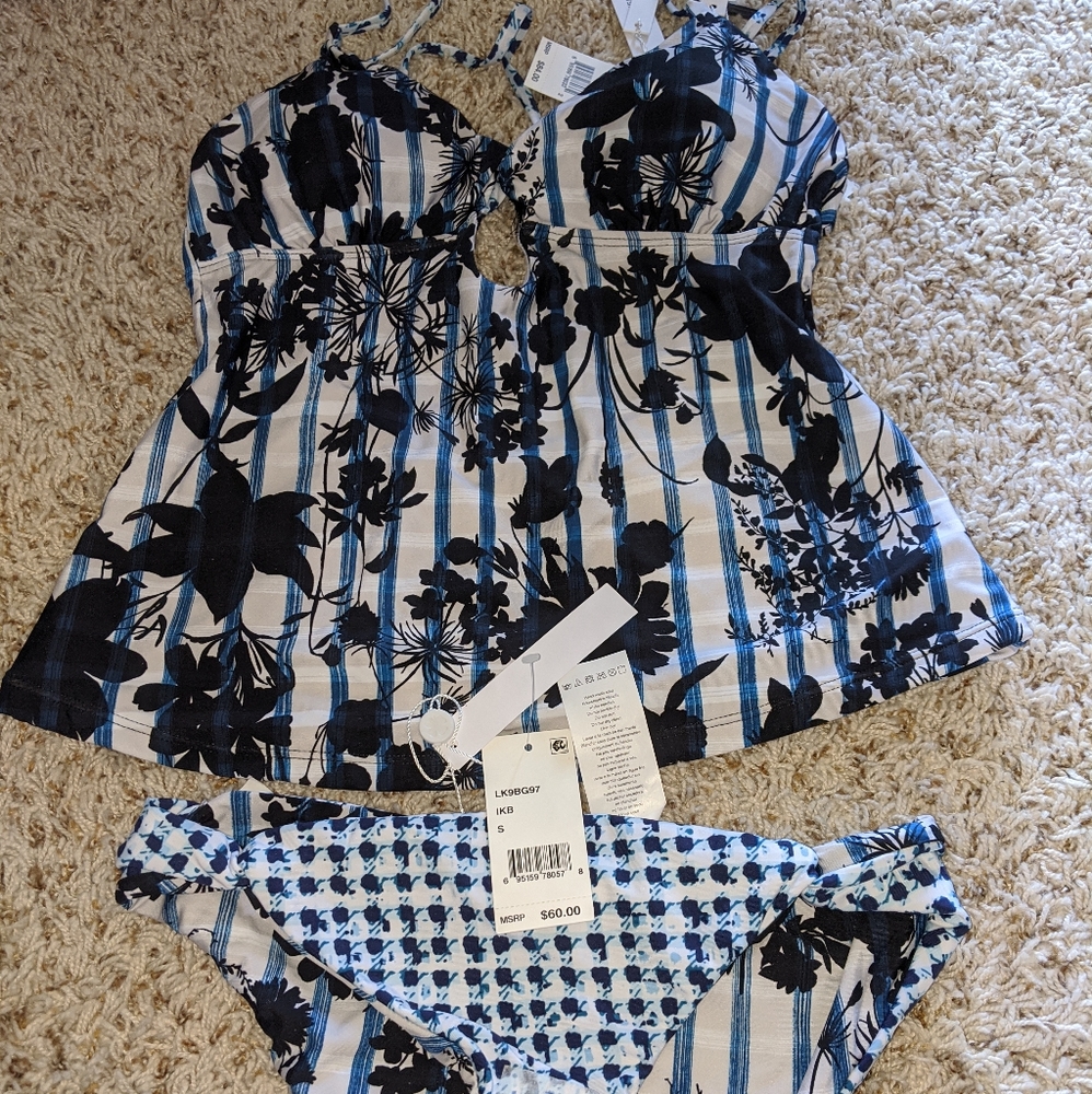 NWT Lucky Brand 2 PC swimsuit Size Small